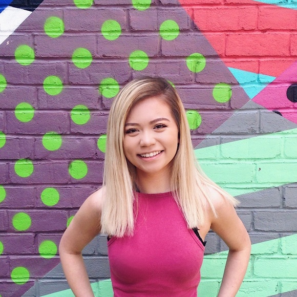 Meet your posher, Christine - Picture 1 of 1